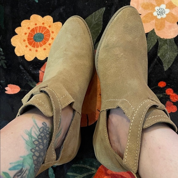 Leonisa Shoes - Suede Tan Cutout Ankle Booties with Buckle Strap